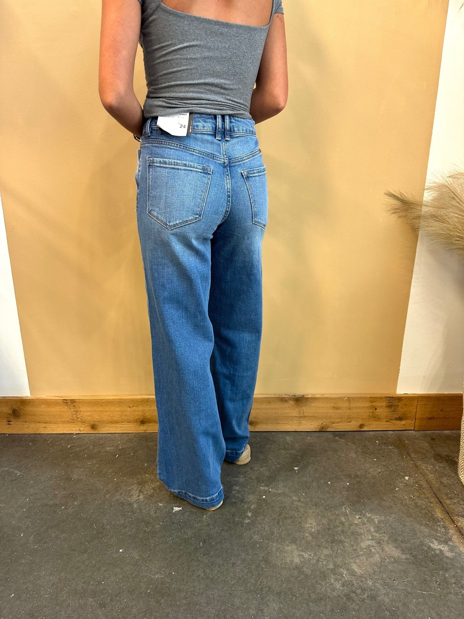 High Rise Wide Leg Jeans - Arete Style